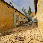 L'hirondelle - La Cipiere * Peyzac-le-Moustier